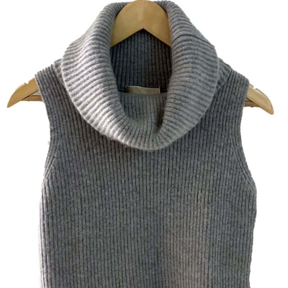 SOLD! Michael Kors MERINO WOOL & CASHMERE SLEEVELESS SWEATER Size M